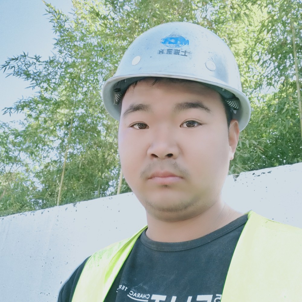 高山愿任性的照片