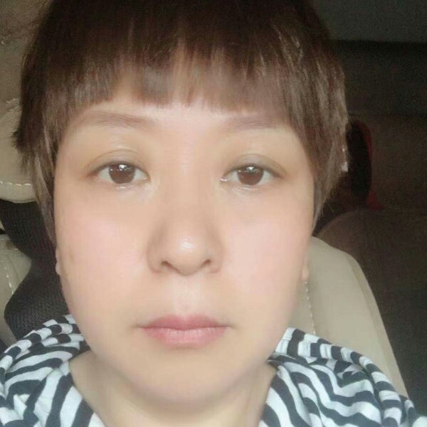 凤妮端庄的照片