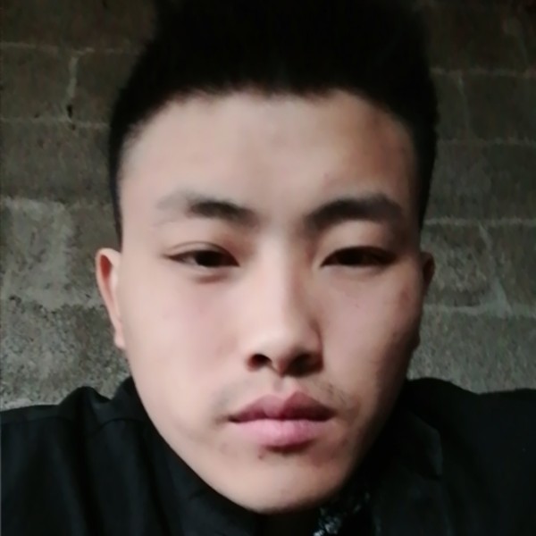 友好方口红的照片