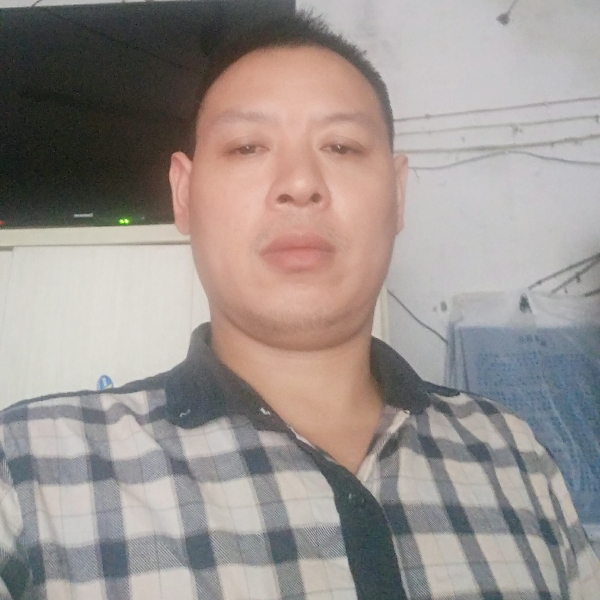 青青松松的照片