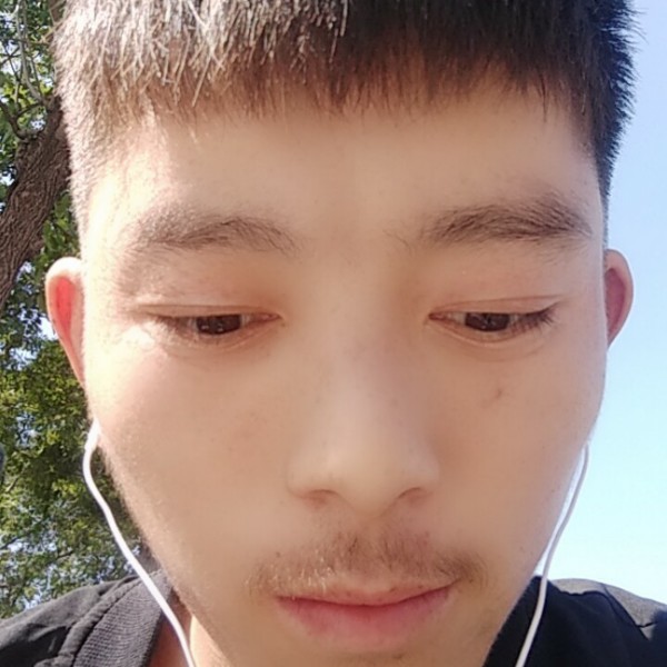 水影甜甜的照片