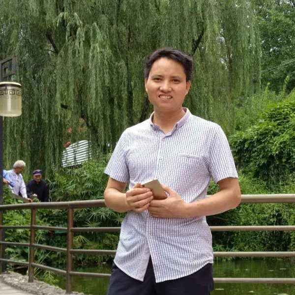 梦中揽月的照片