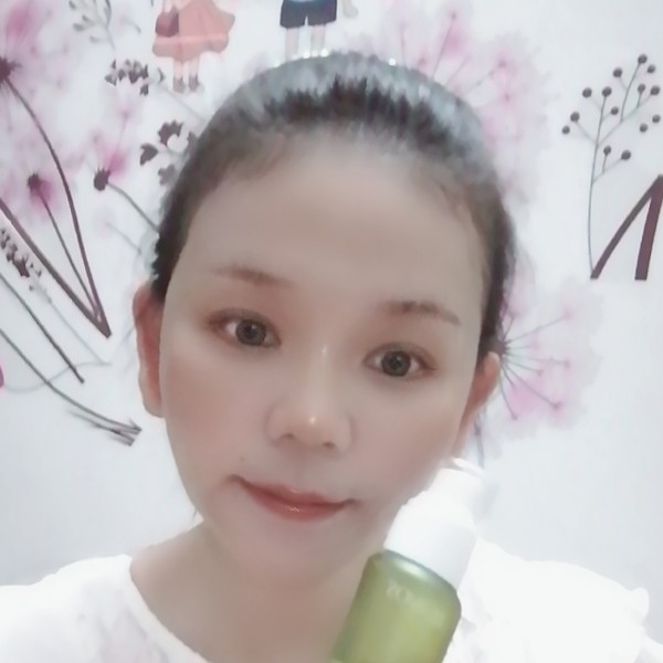 浅唱打鲜花的照片
