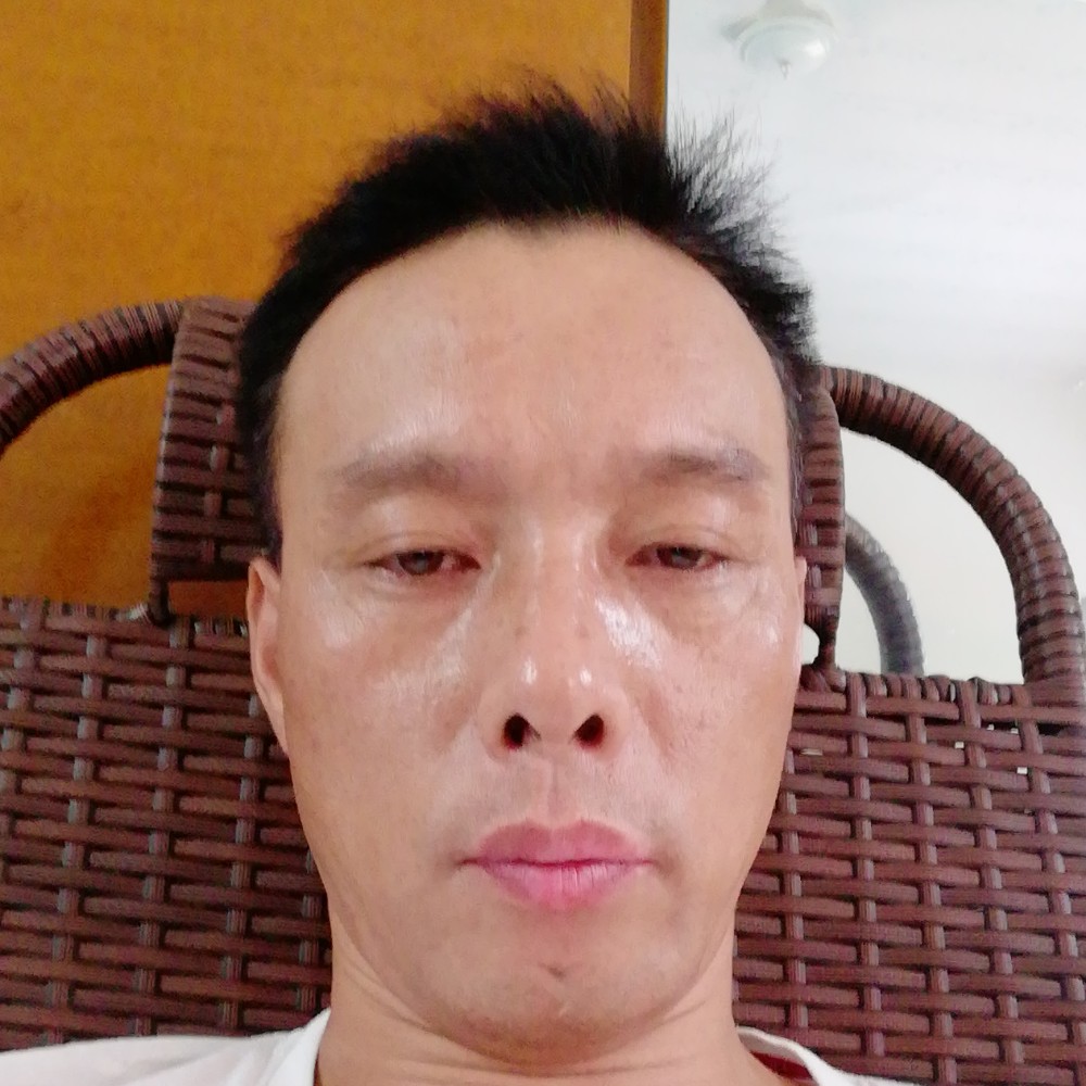 陌颜踢自觉的照片