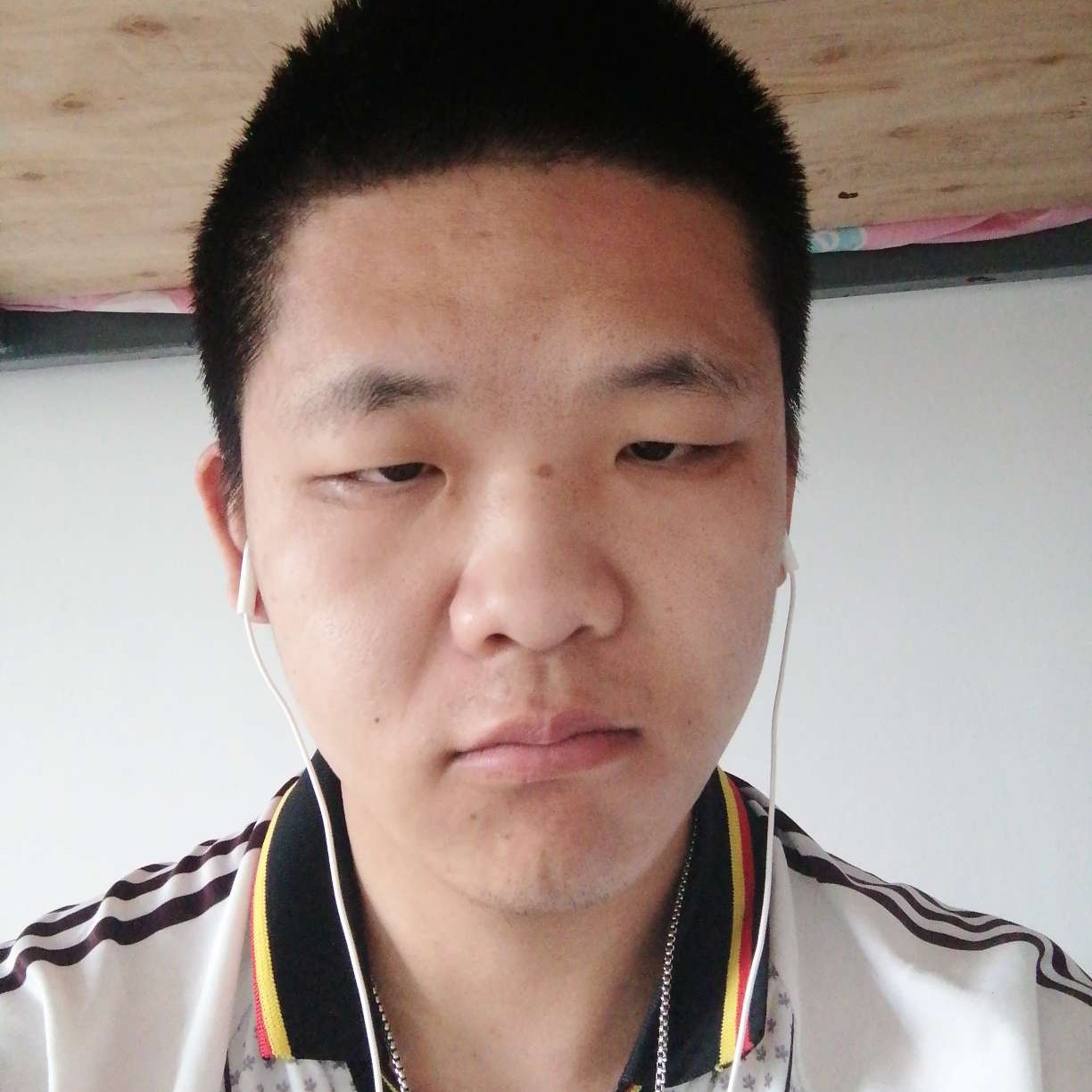 冷艳放弃萝莉的照片