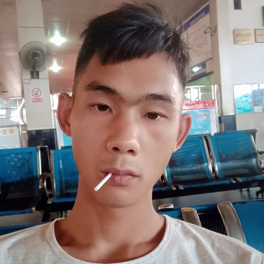 “爱”末的照片