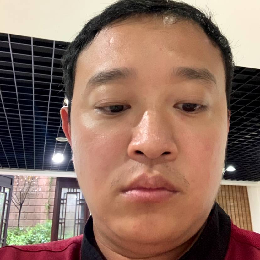 小伙爱糊涂的照片