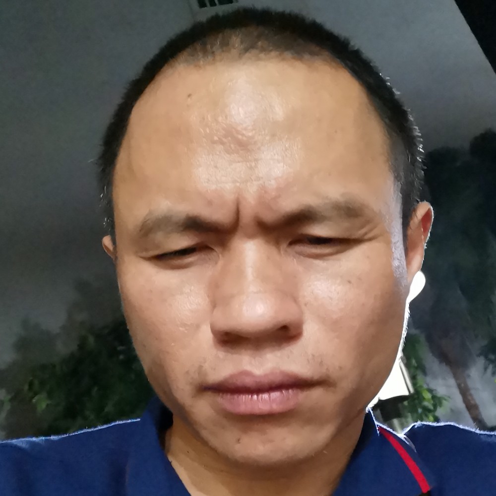 陆明军的照片