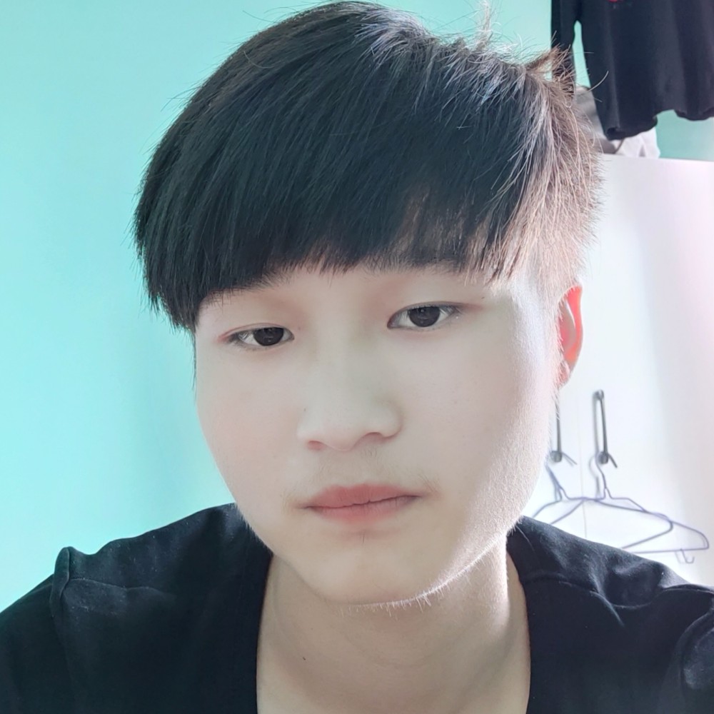 李幸宇的照片