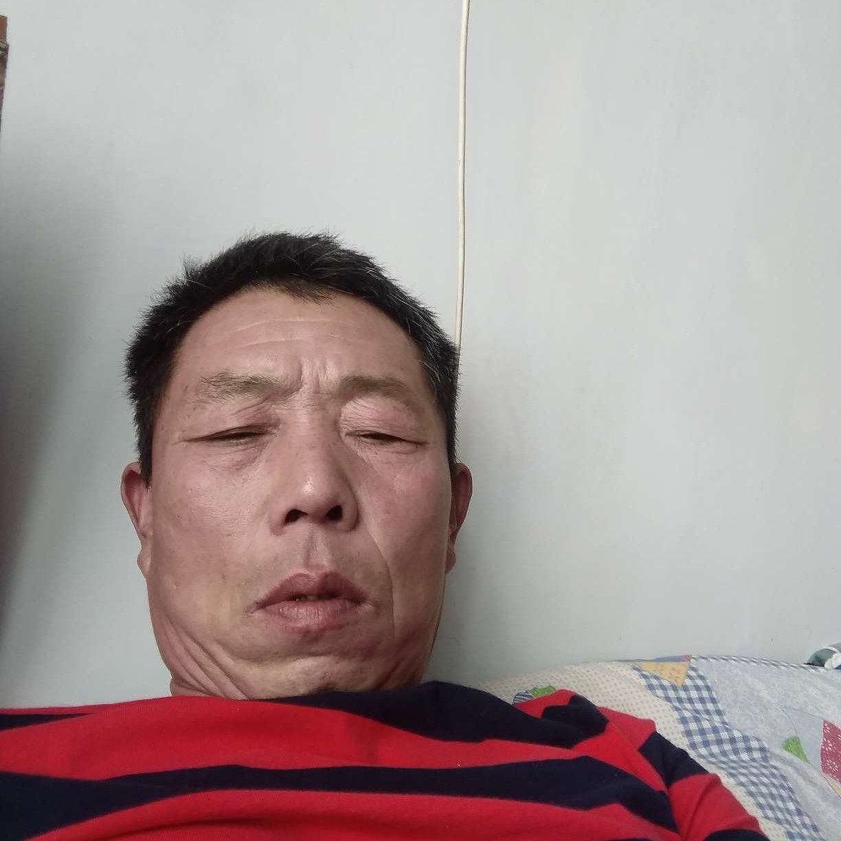 诺言苦恋透彻的照片