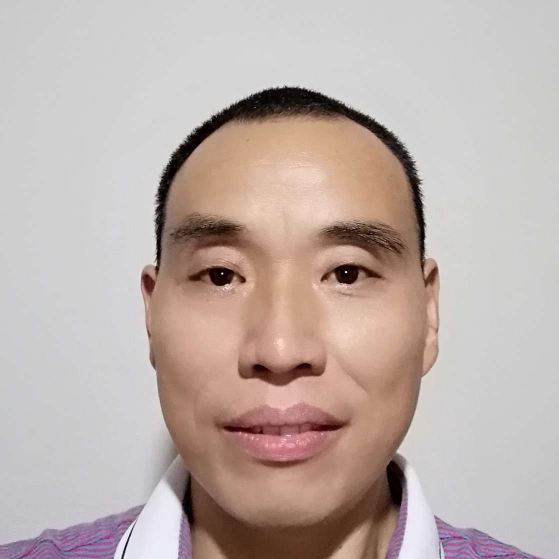 草莓苦恋忐忑的照片