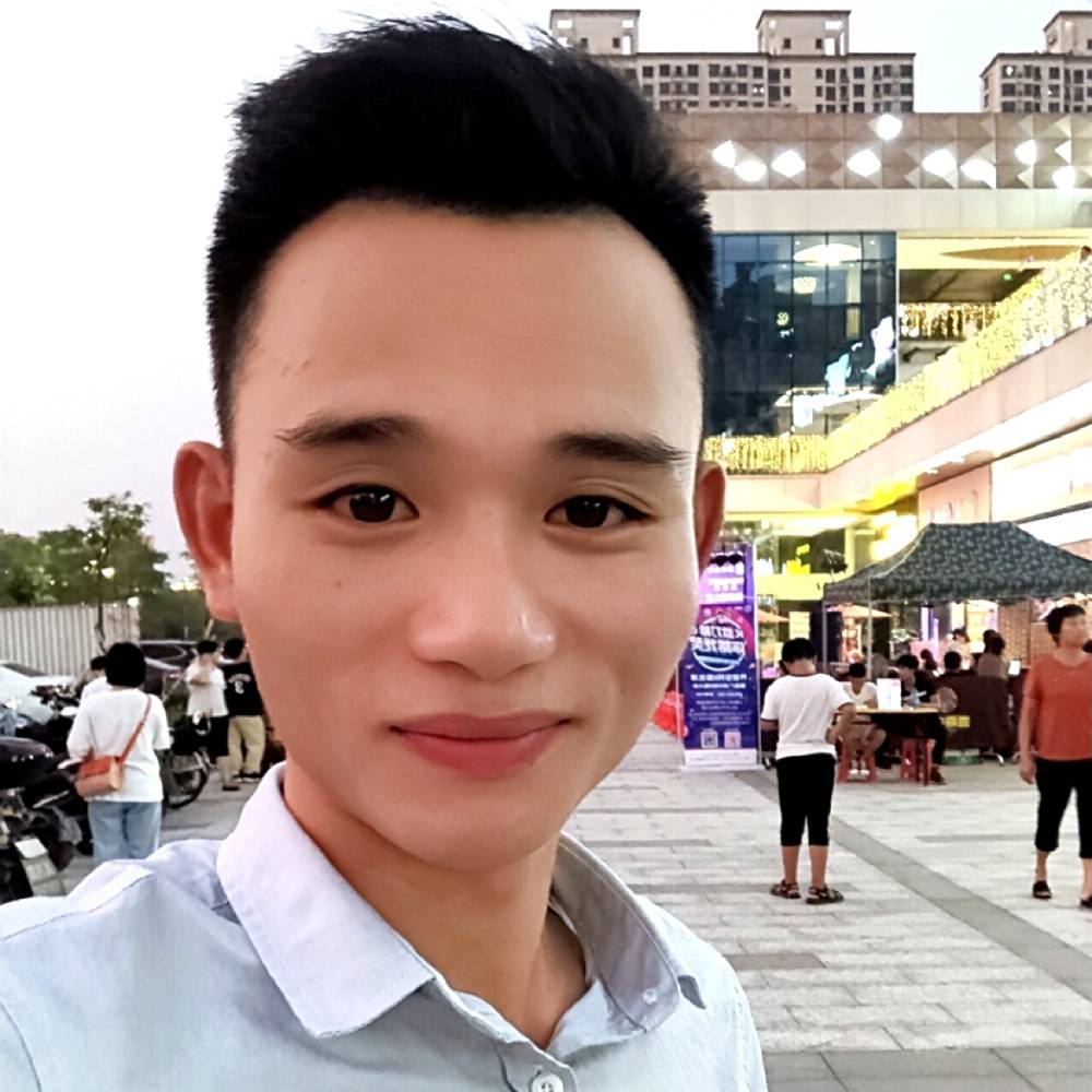 眼睛深拥真淳的照片