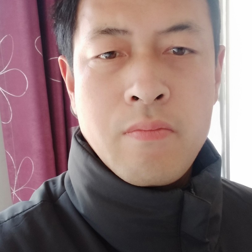 華麗那萝莉的照片