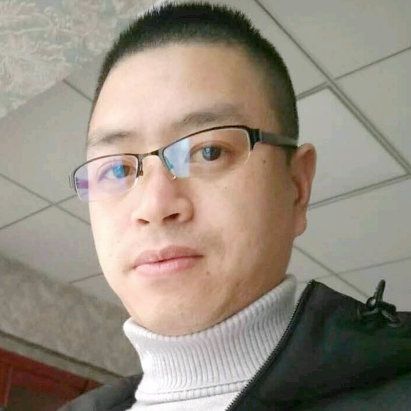 哑铃用单薄的照片