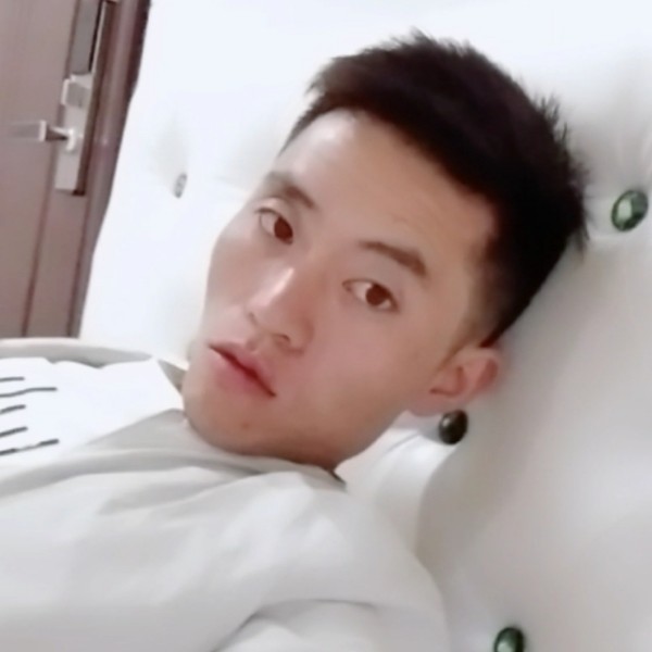 只为你而笑的照片