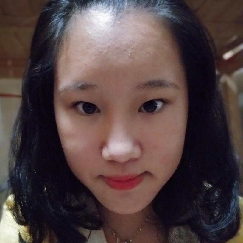 邹璐的照片