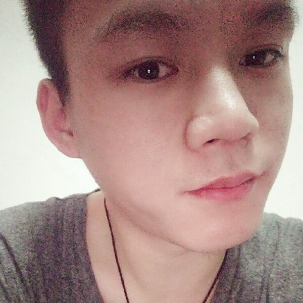 小强。。的照片
