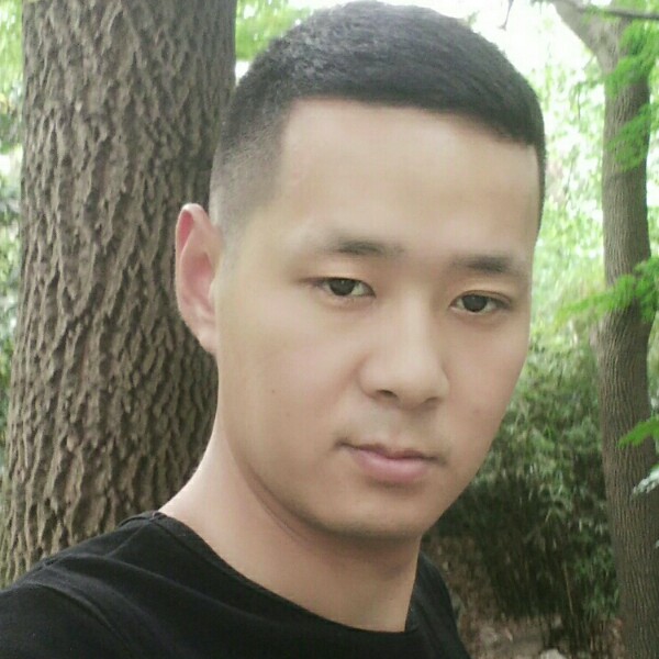 壮志ヅ凌云的照片