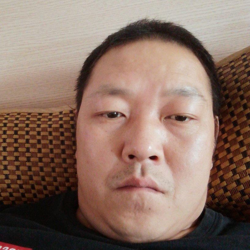 冷月怕孤单的照片
