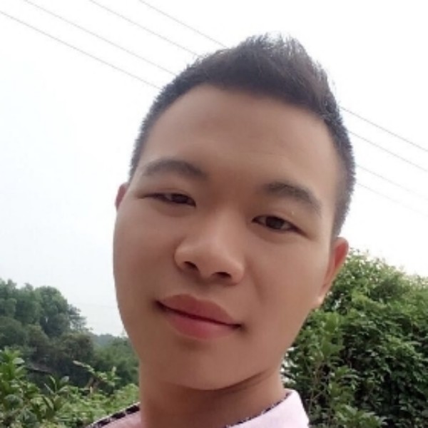 大胆拿红酒的照片