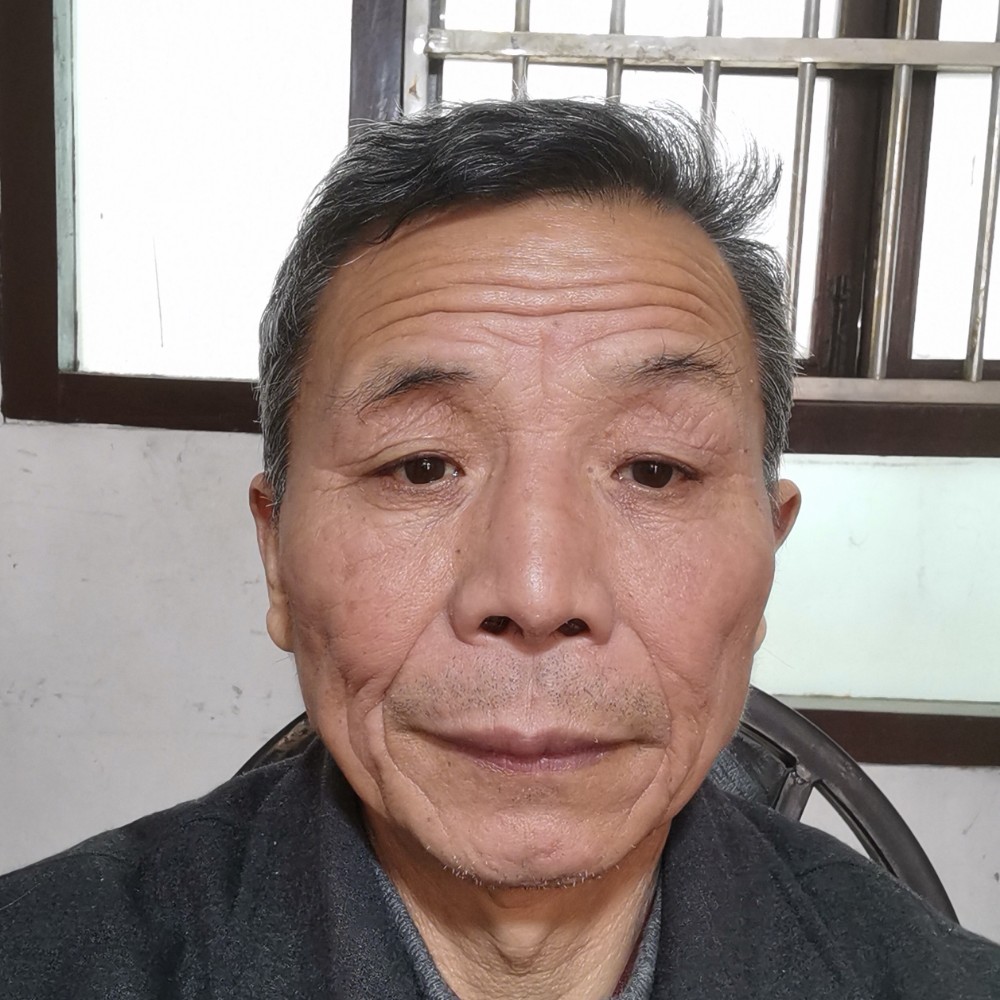 潇洒向琉璃的照片