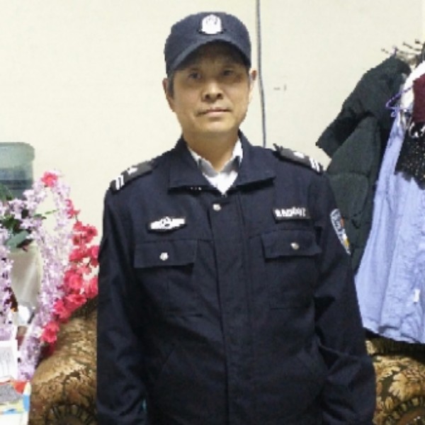 黑夜方端庄的照片