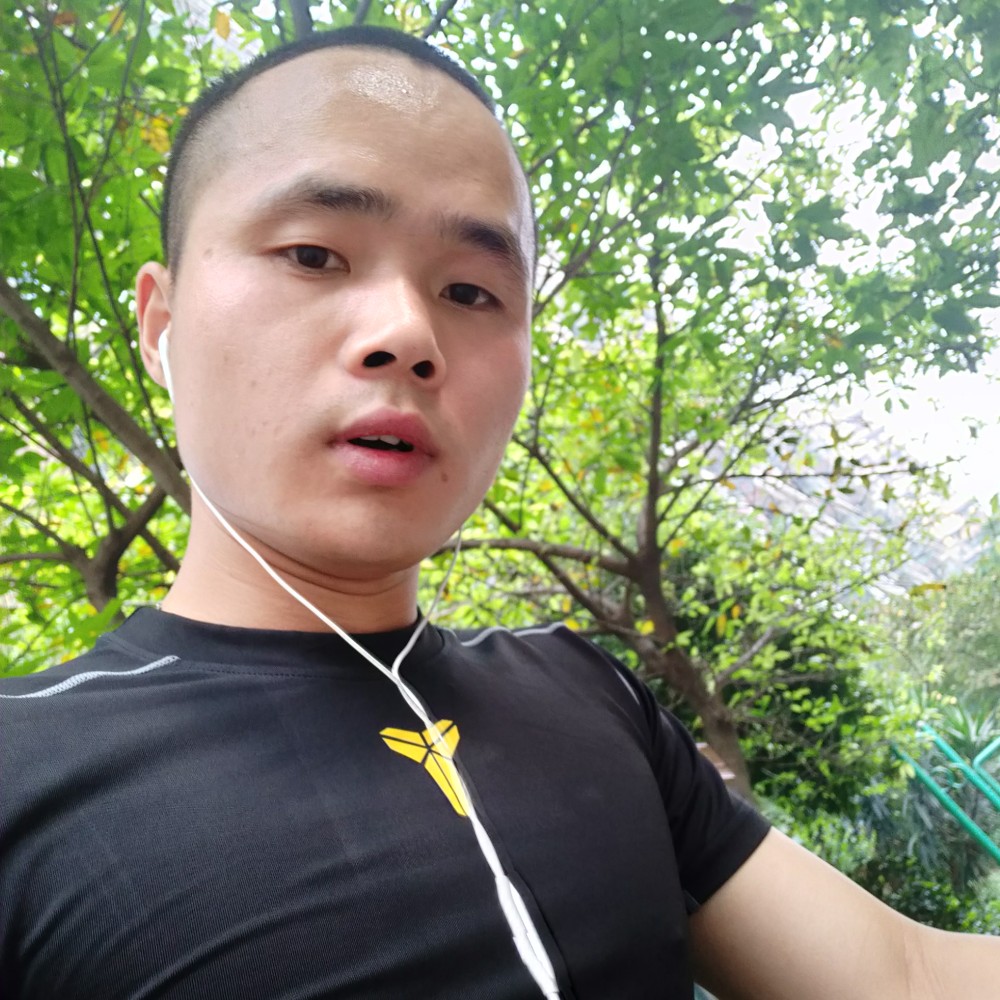 粗矿的石的照片