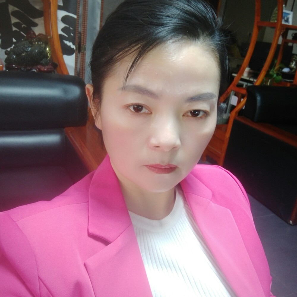 爱笑蹙眉航空的照片