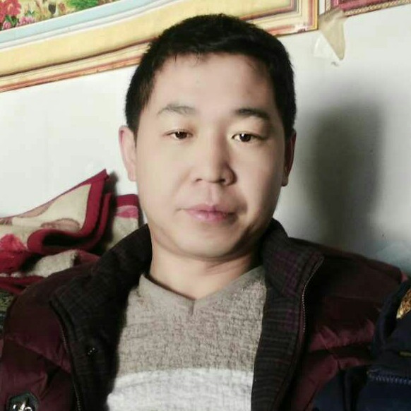 瘦瘦山岚的照片