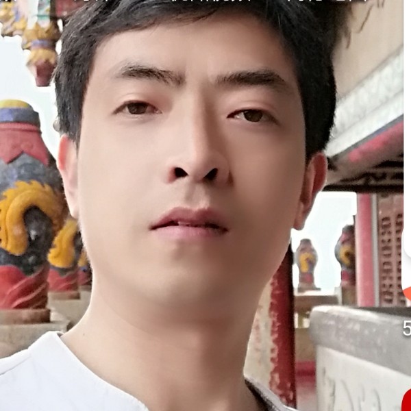 曾立金的照片