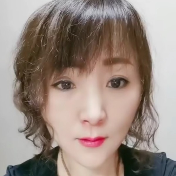 刘怡含的照片