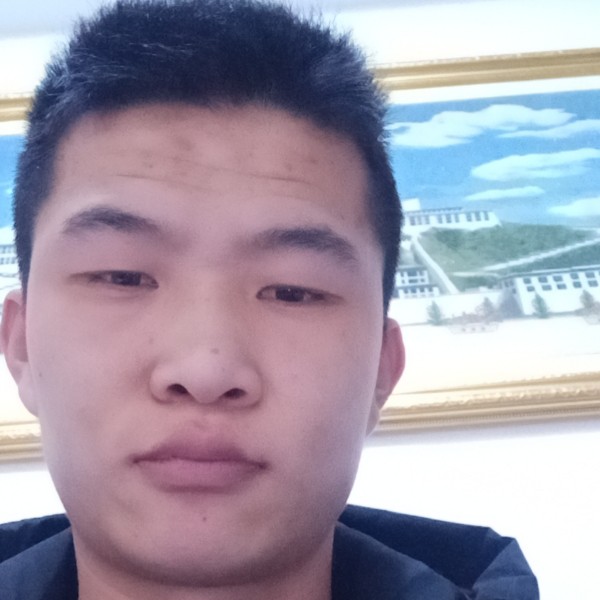 孤单山岚的照片