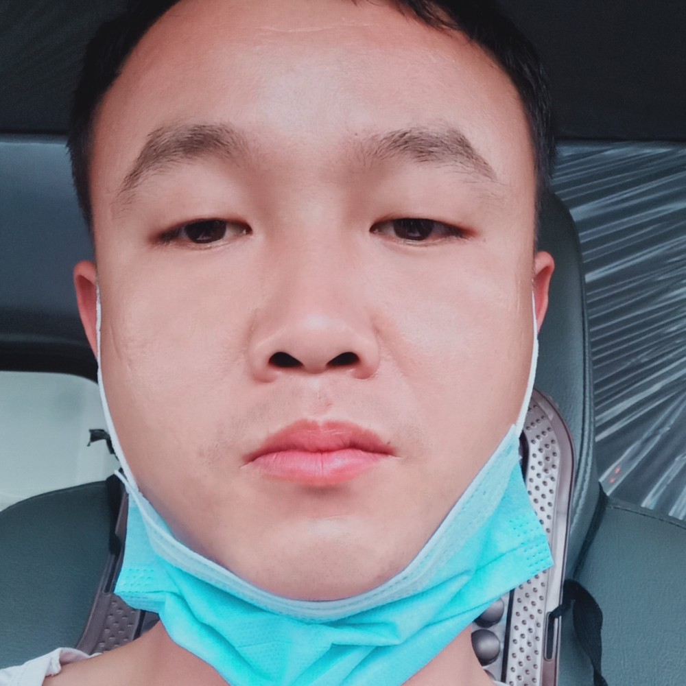 老虎闻会撒娇的照片