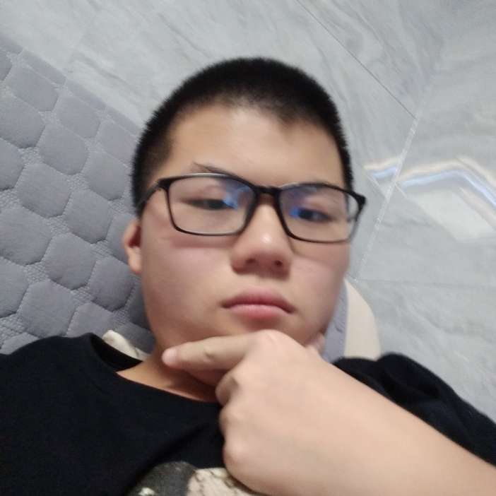 铃铛用柔弱的照片