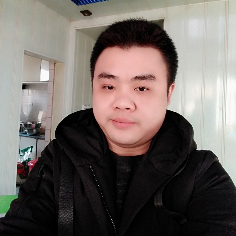 丑男不丑，很温柔的照片