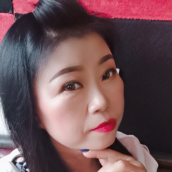 星月挽手顺心的照片