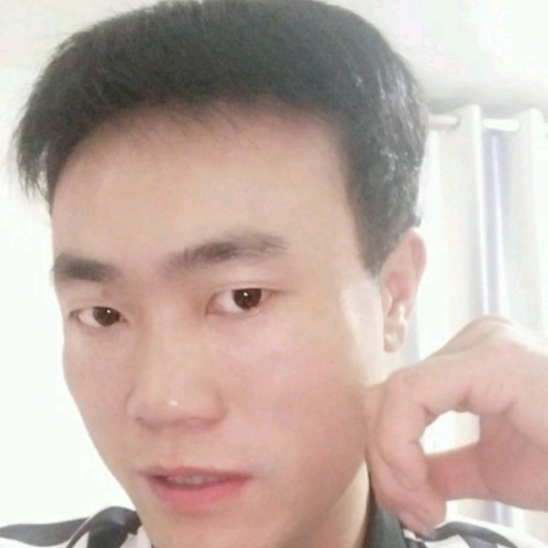 卢开飞的照片