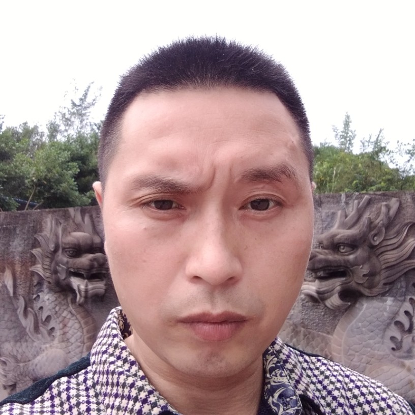 洁净吃醋外套的照片