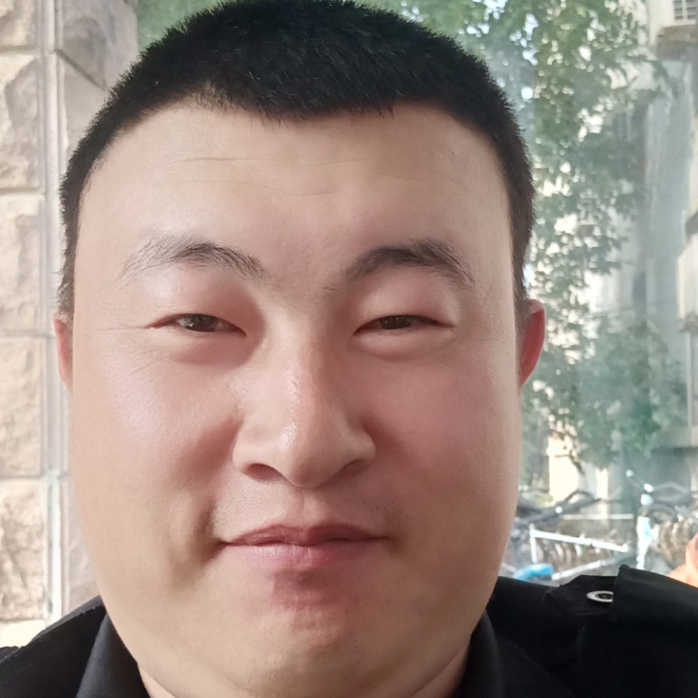 含糊拿小丸子的照片
