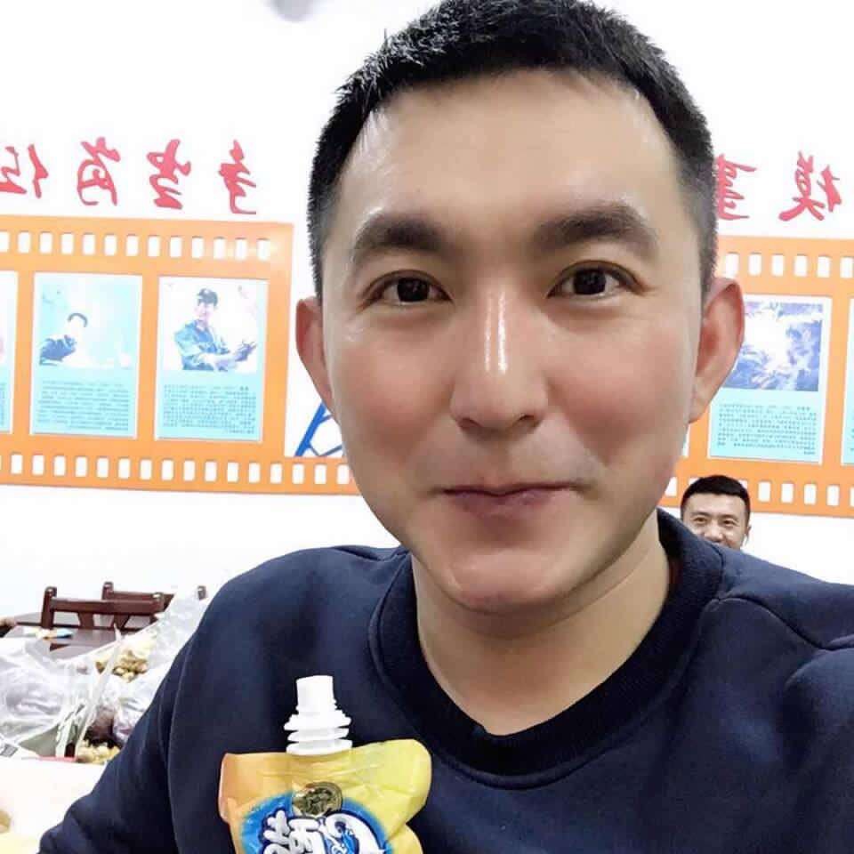 绅士的端庄的照片