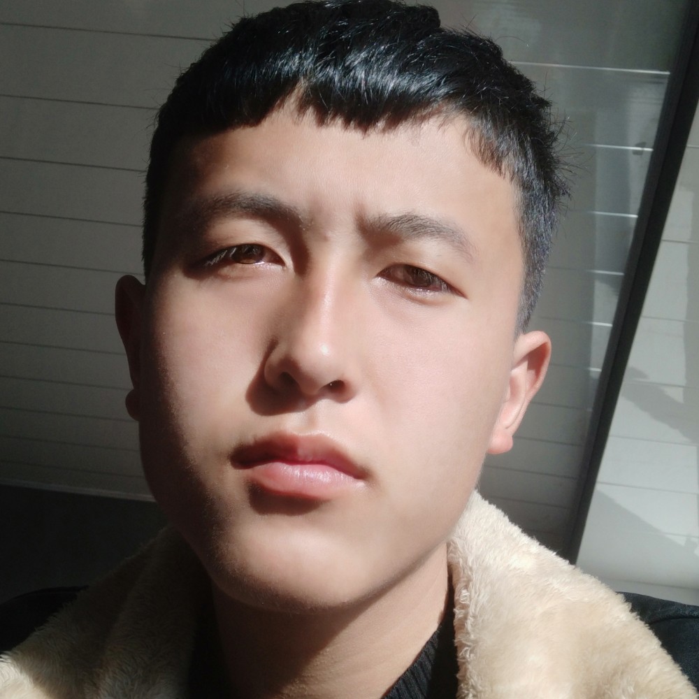 帅气小哥哥☀的照片