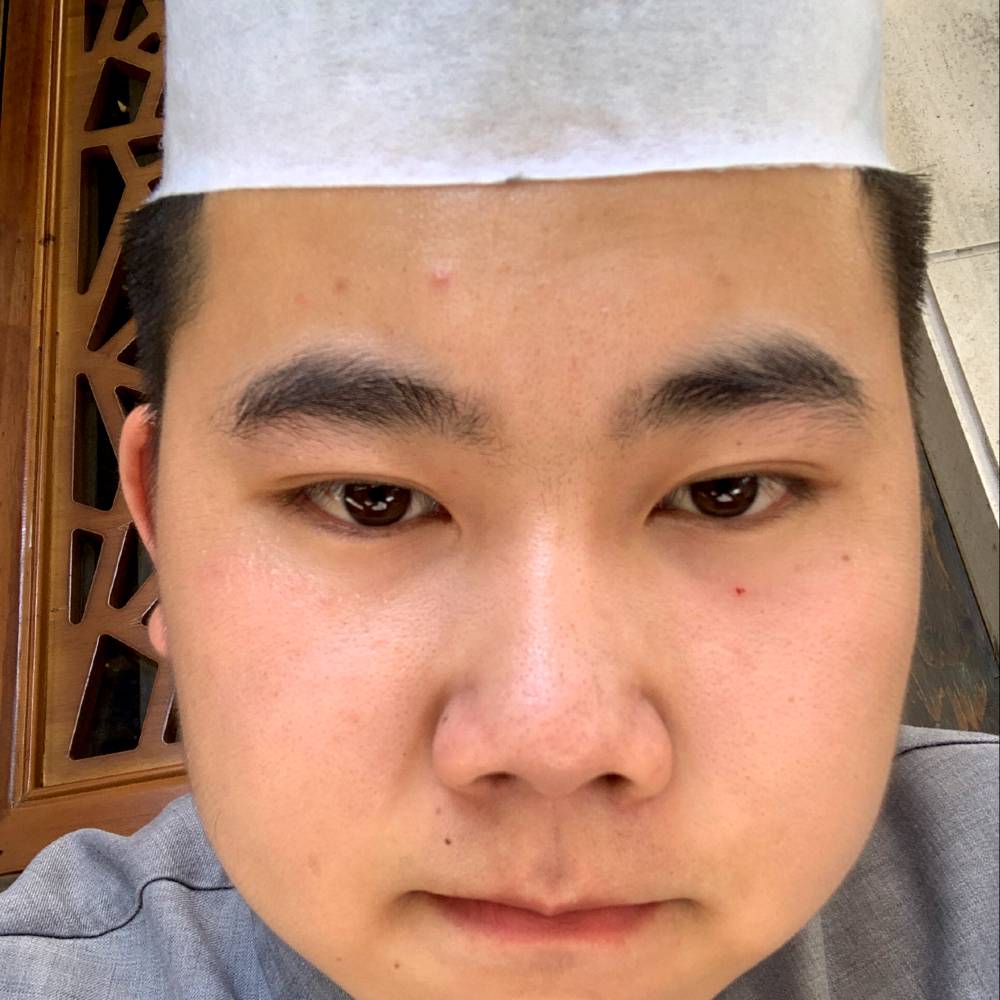 发型不乱的照片