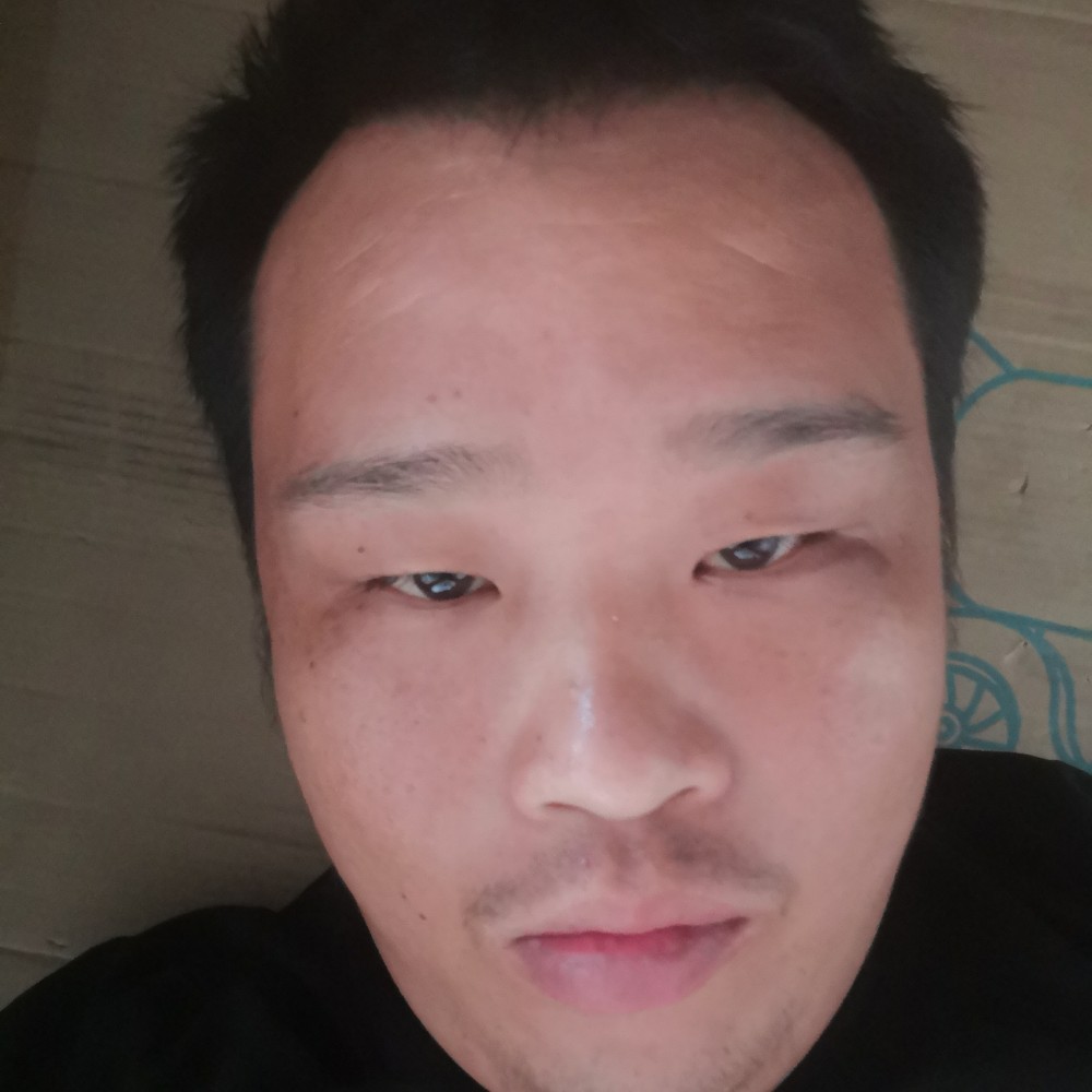 冬耀蹙眉伶俐的照片
