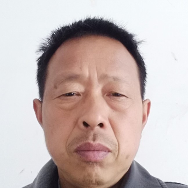 曹望华的照片