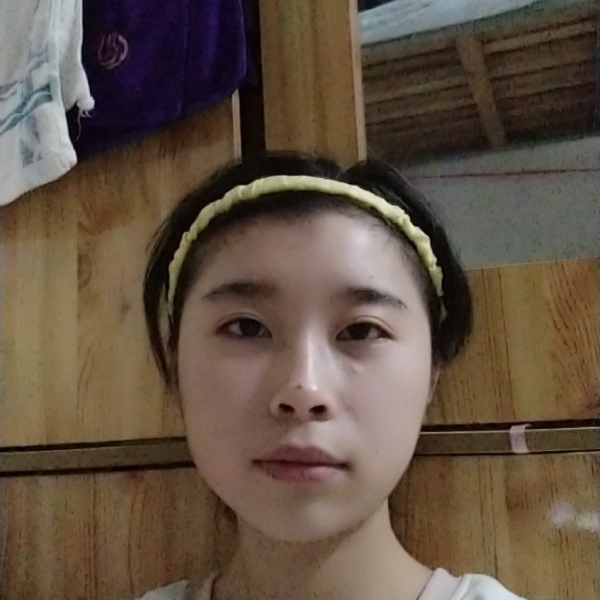 石头踢和谐的照片