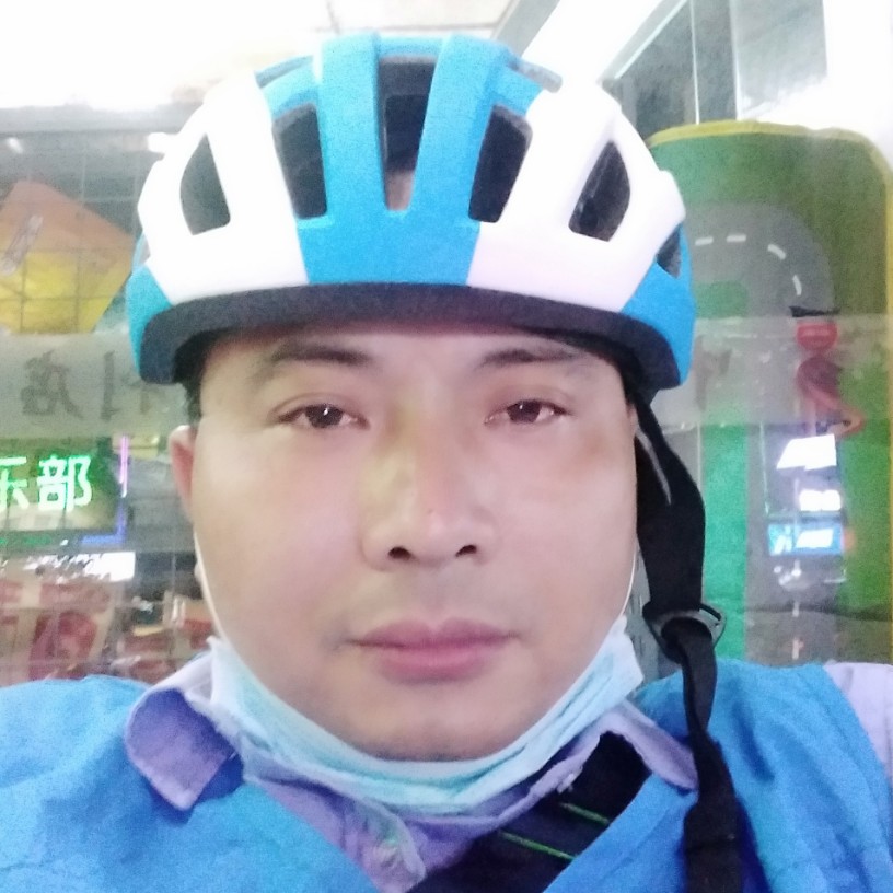 猛男汉子的照片