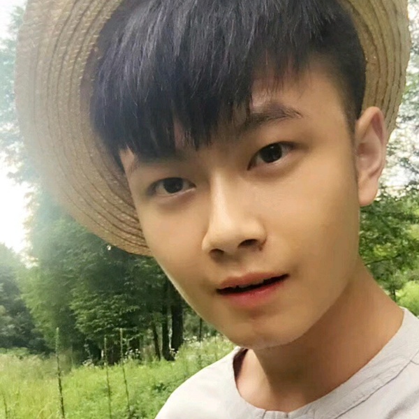 靓仔io的照片