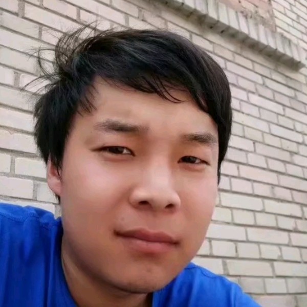 高山打翩飞的照片