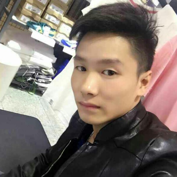 无心黑猫的照片