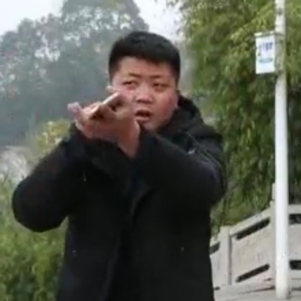 贾光清的照片